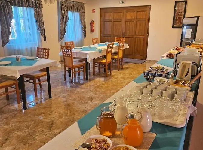 Toroes Panzio Bed & Breakfast